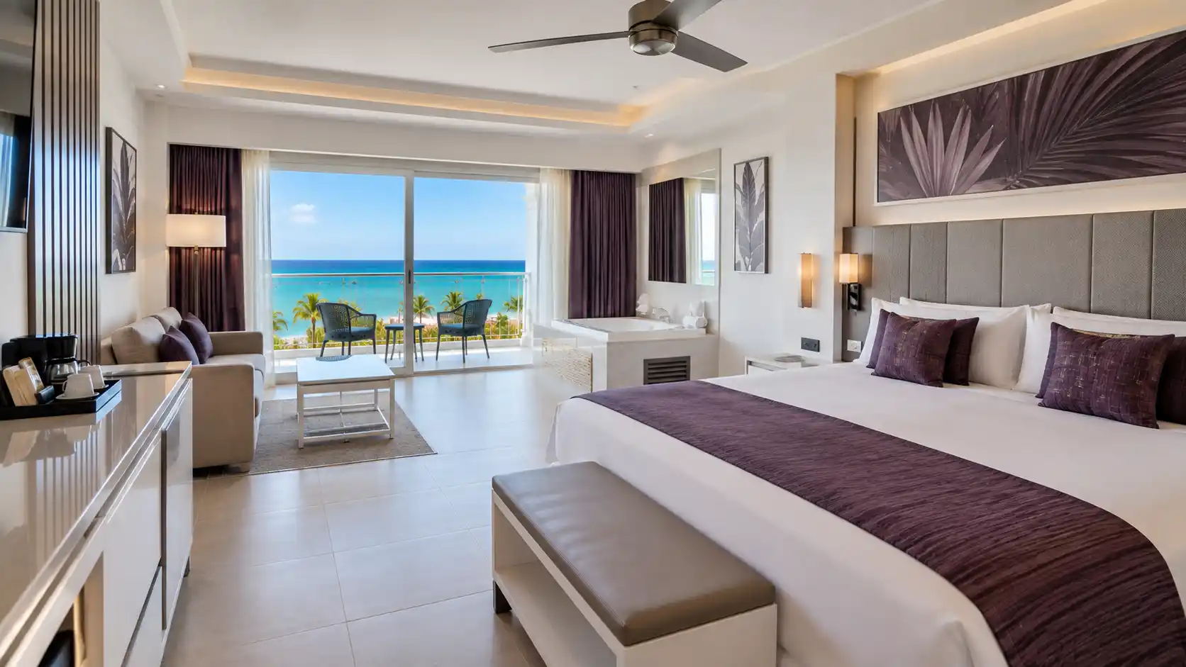 Jr. Suite ocean front view - Elite Club